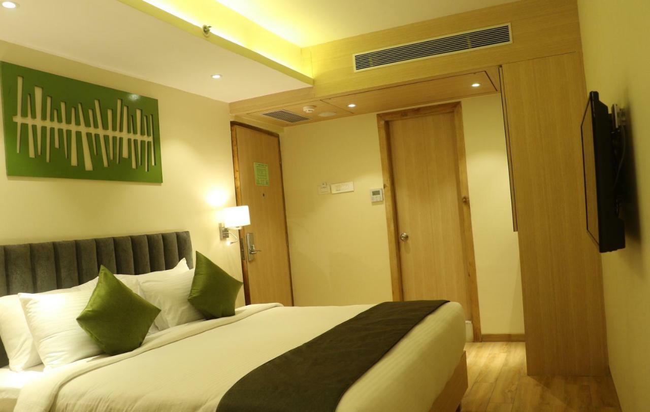 Regenta Central Harsha Vapi Pārdi Extérieur photo